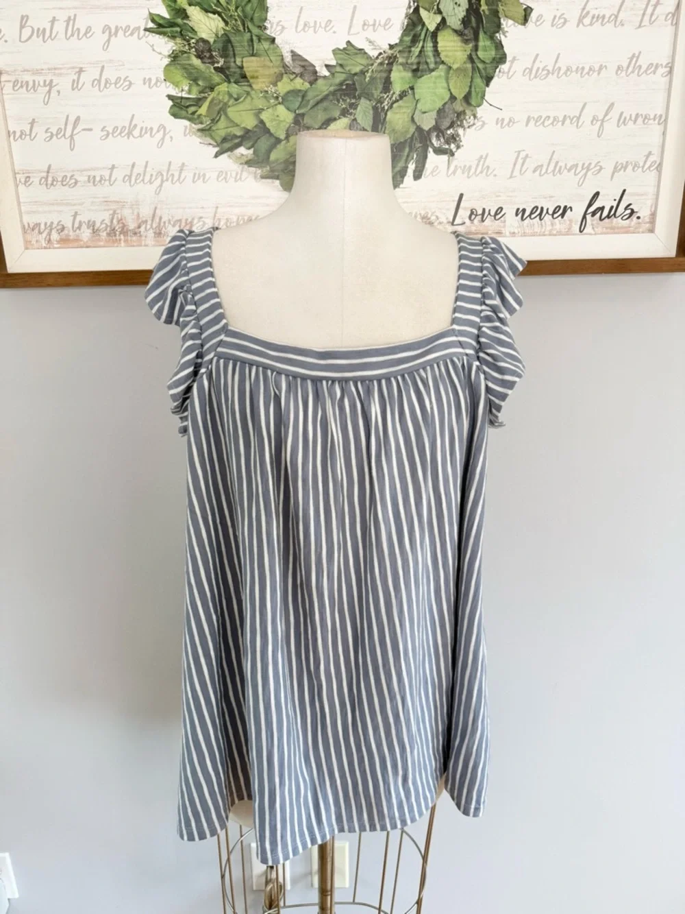2x , 3x. LC Lauren Conrad Blue and White Striped Ruffle Sleeve Tank - Picture 3 of 10